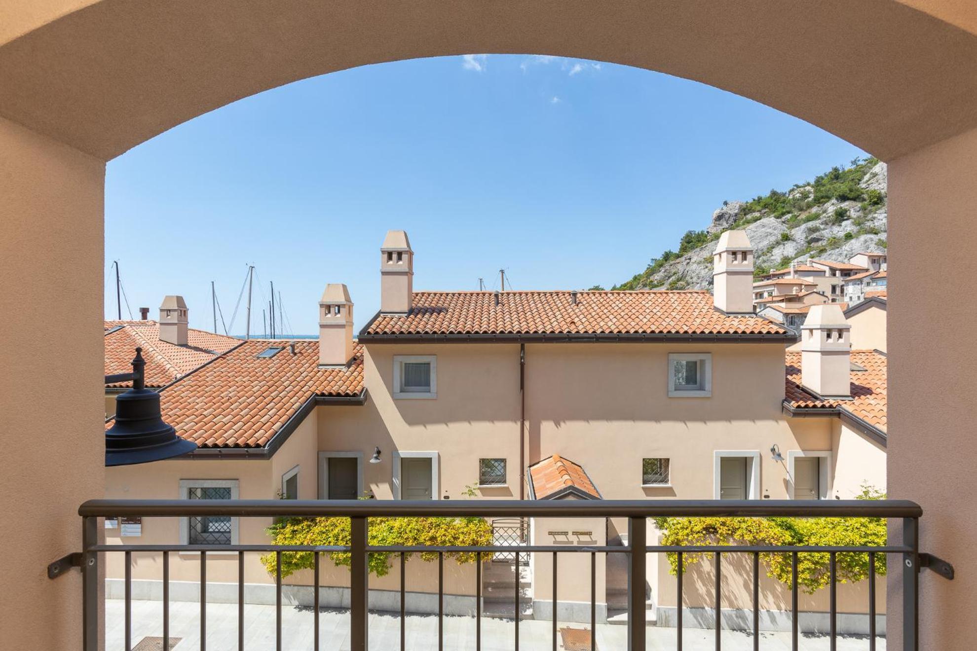 סיסטיאנה Portopiccolo Apartments מראה חיצוני תמונה